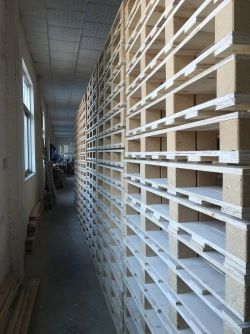 Wooden pallet