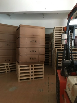 Cardboard box