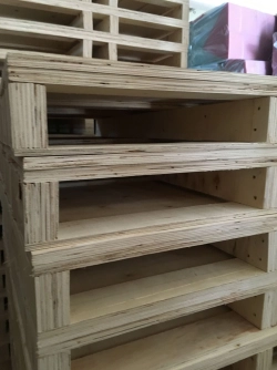 Wooden pallet